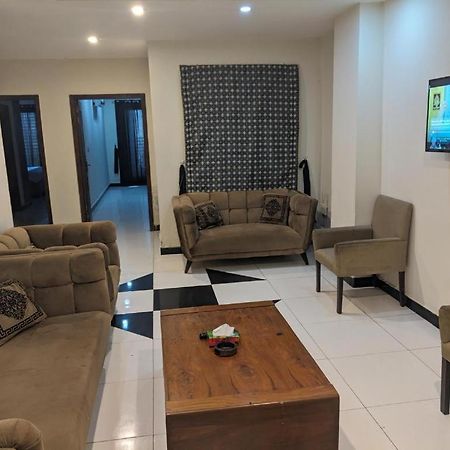 Lavish Hotel Rawalpindi Dış mekan fotoğraf