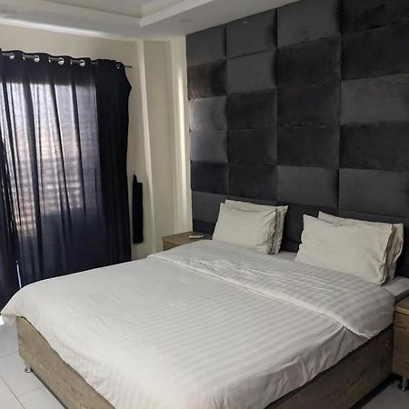 Lavish Hotel Rawalpindi Dış mekan fotoğraf